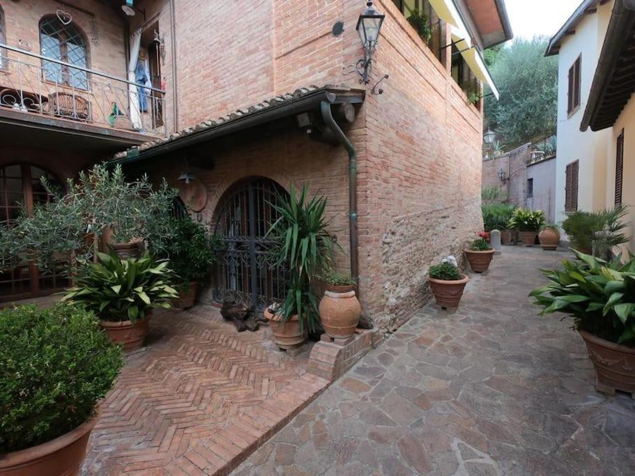 Casa Lazzaro Al Centro Di Siena Villa Ngoại thất bức ảnh